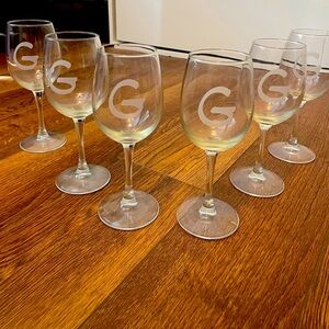 Set of 6 wine glasses. “G” monogram.